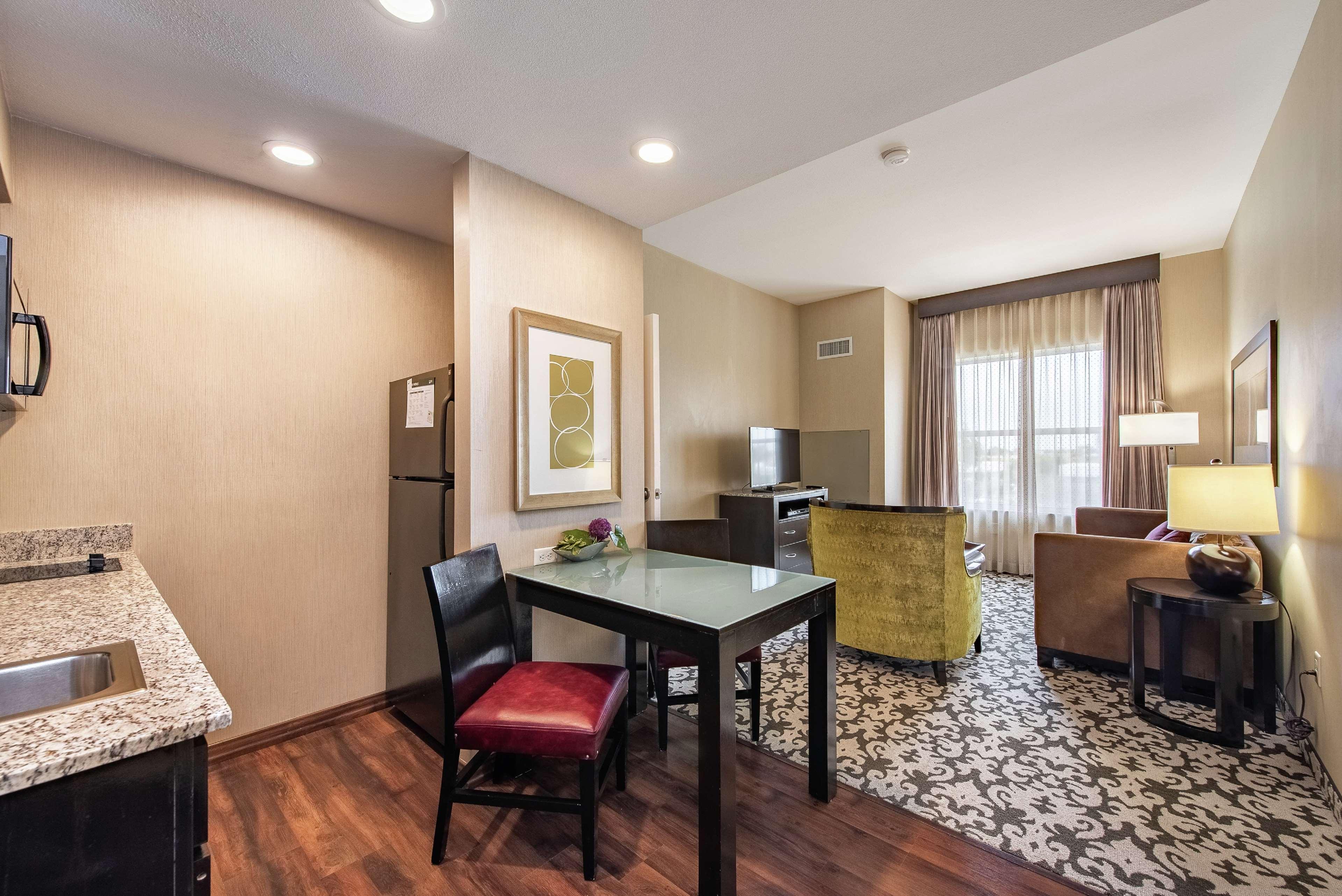 Homewood Suites By Hilton Oxnard/Camarillo Exterior photo