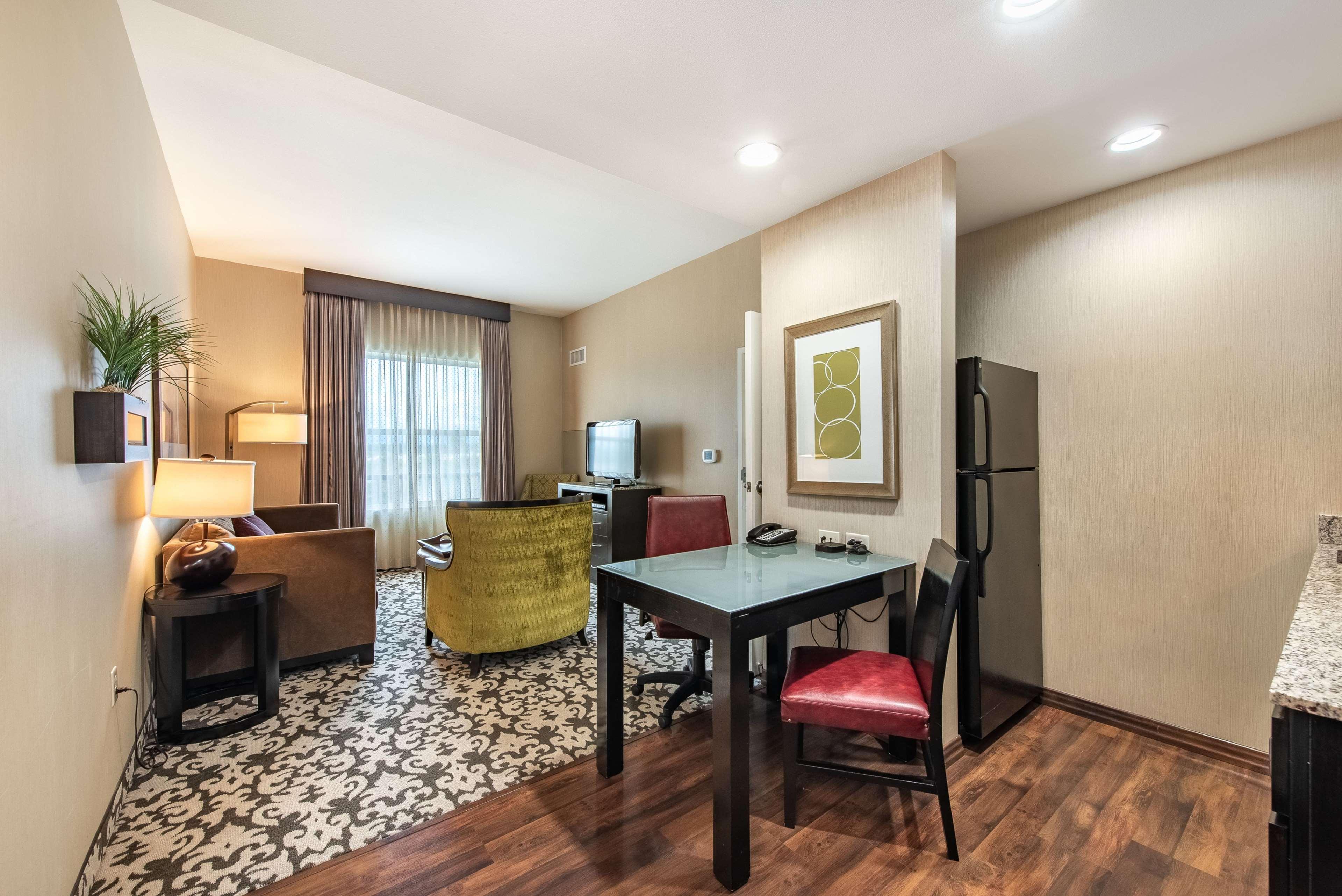 Homewood Suites By Hilton Oxnard/Camarillo Exterior photo