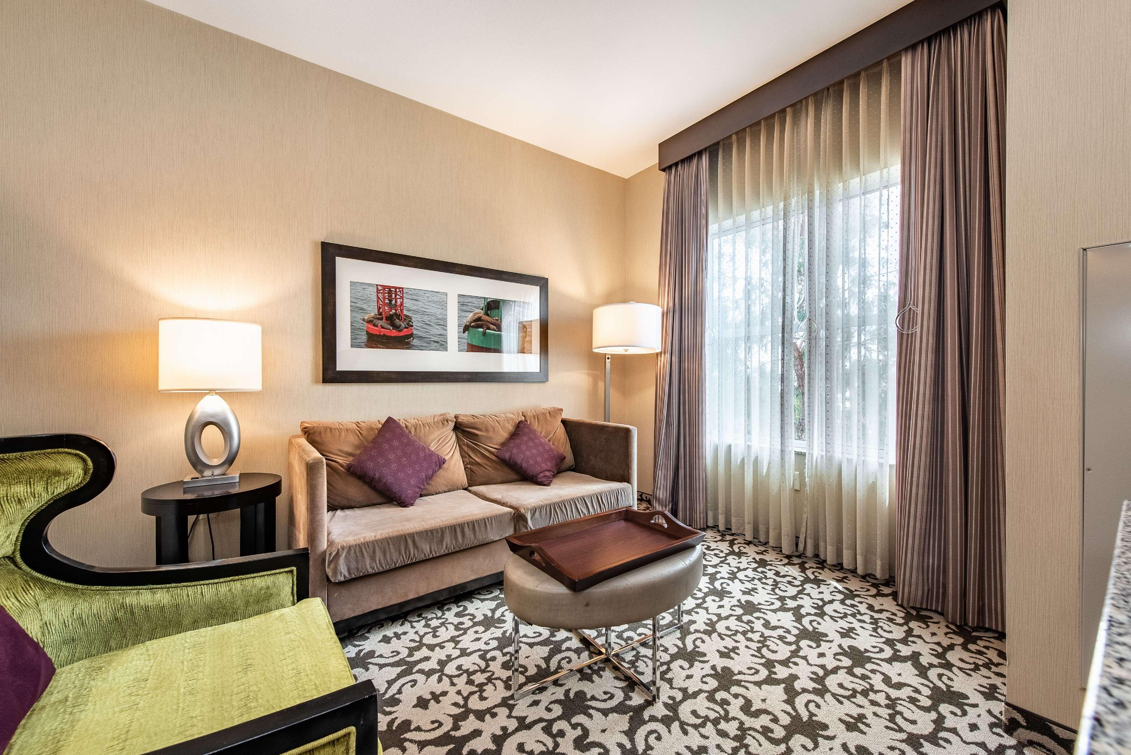 Homewood Suites By Hilton Oxnard/Camarillo Exterior photo